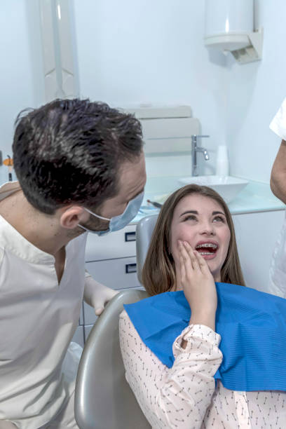 Best Emergency Dental Care for Broken or Chipped Teeth in Nesconset, NY